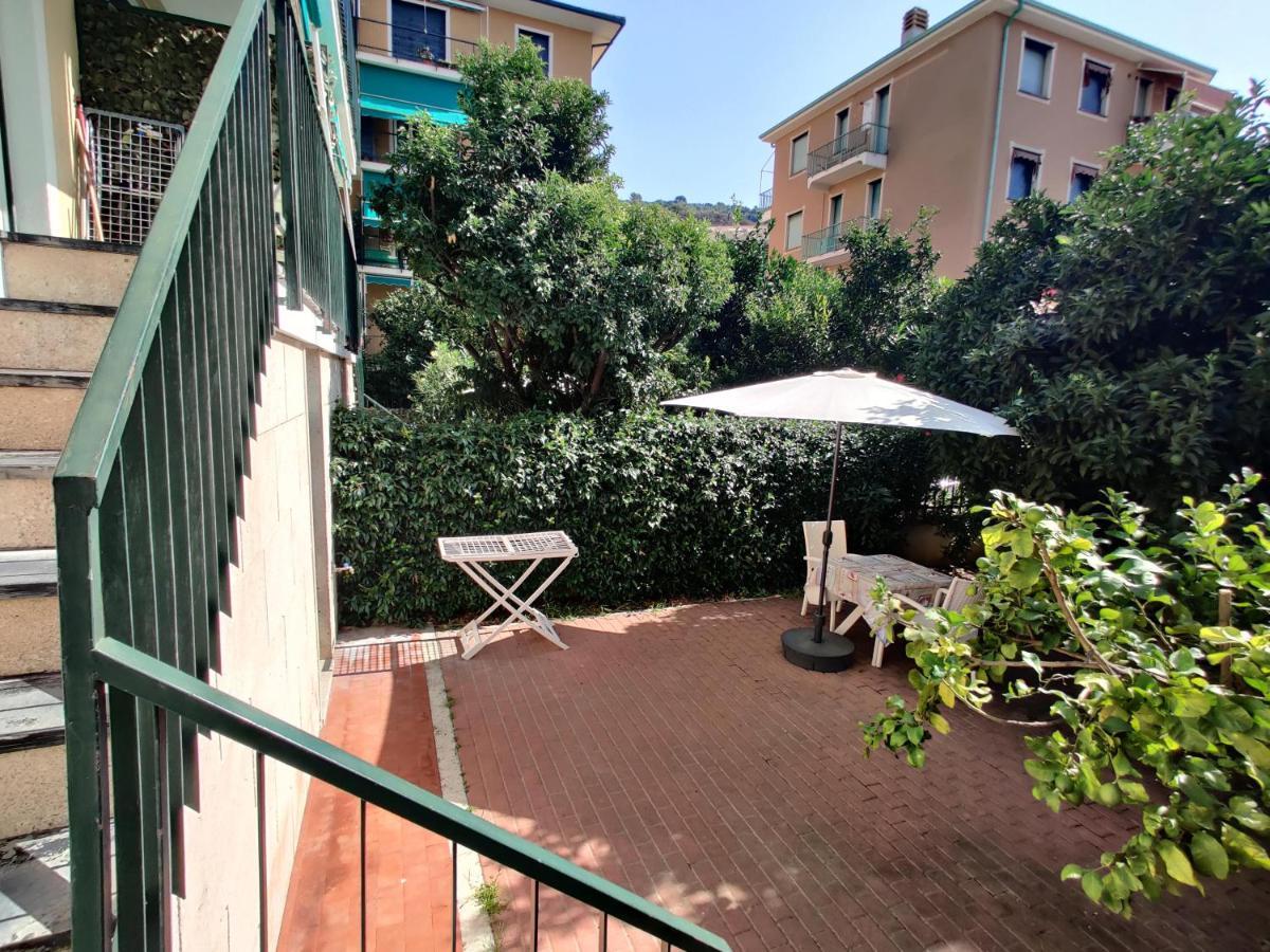 Appartamenti Con Giardino E Posto Auto Per Famiglie Finale Ligure Eksteriør billede